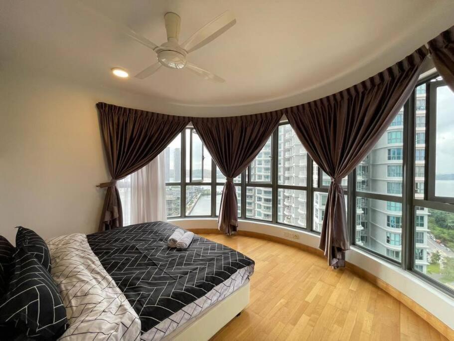 Teega Suites Seaview By Vdo Homestay Nusajaya  Eksteriør bilde